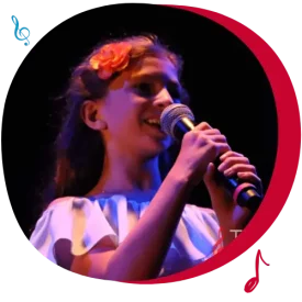 Toronto voice lesson girl student singing onstage (5)